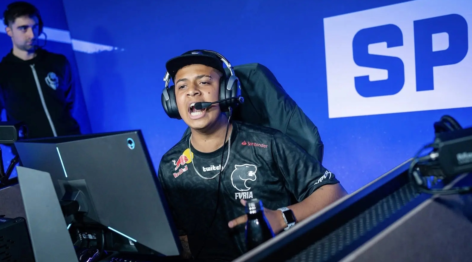 施加持续压 施加持续压