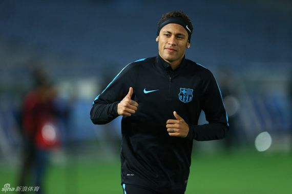 由年轻球员 由年轻球员