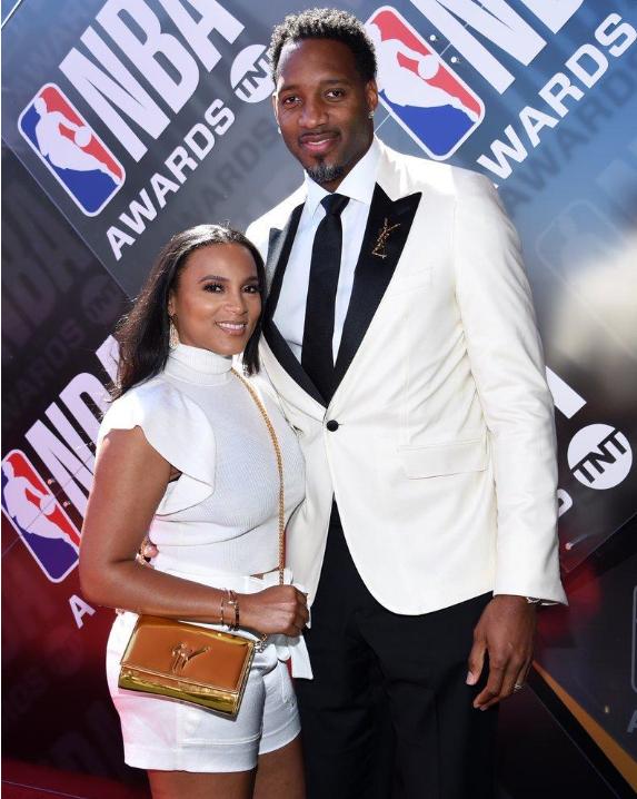 尾波滑水女 尾波滑水女